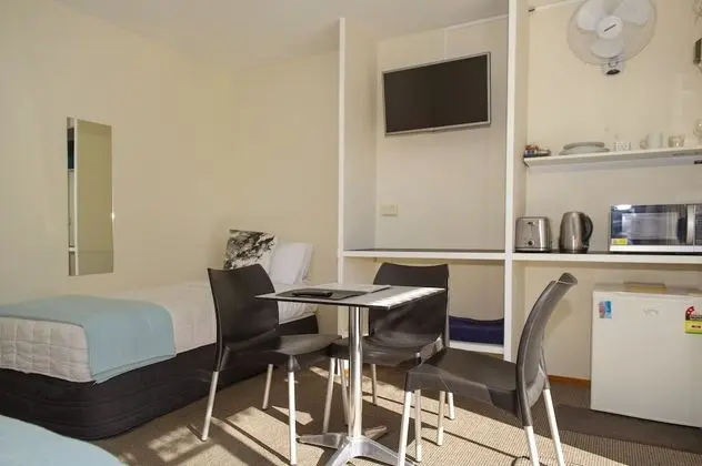 İki Ayrı Yataklı Oda, 1 Yatak Odası, Banyolu/Duşlu