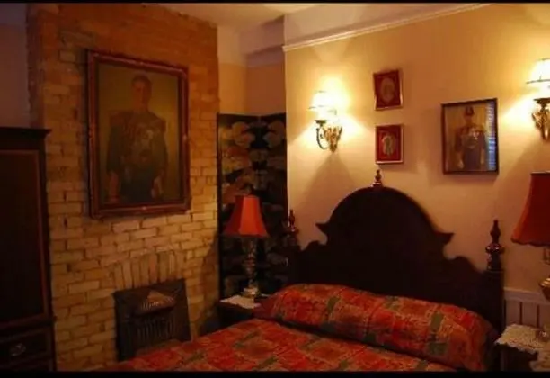 Standard Oda, 1 Büyük (Queen) Boy Yatak