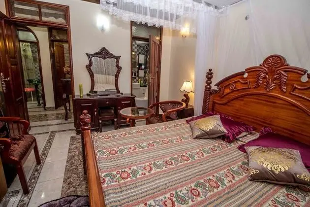 Standard Tek Büyük Yataklı Oda