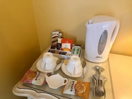 Standard Tek Büyük Yataklı Oda, Banyolu/Duşlu (Helena Room)