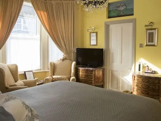 Tek Büyük Yataklı Oda, Banyolu/Duşlu (Alice Room)