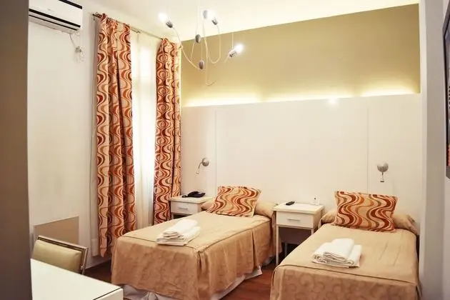 Superior Tek Büyük veya İki Ayrı Yataklı Oda, 1 Çift Kişilik veya 2 Tek Kişilik Yatak