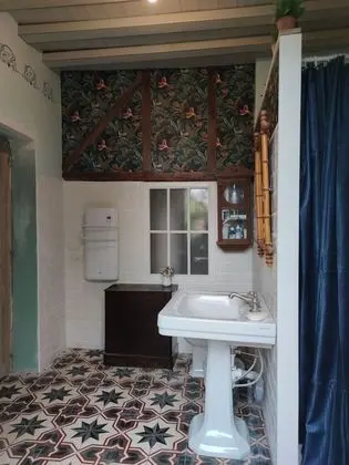 Traditional Tek Büyük Yataklı Oda, 1 Çift Kişilik Yatak, Sigara İçilmez, Ortak Banyo