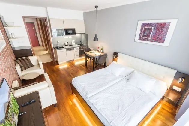 Stüdyo, Küçük Mutfak