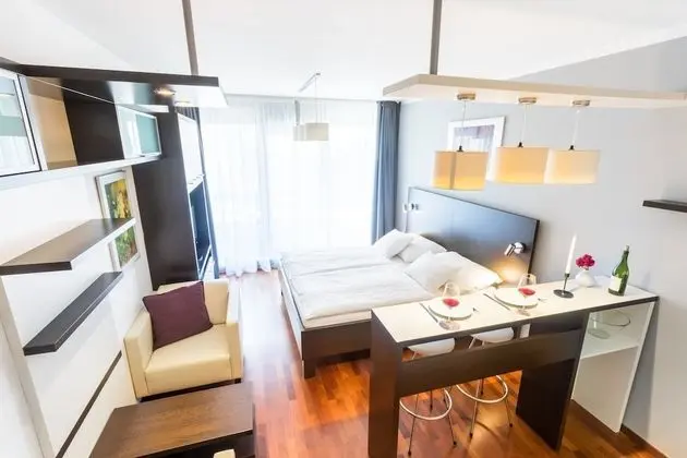 Stüdyo, Küçük Mutfak