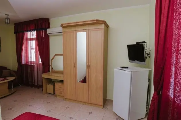 Basic Tek Büyük veya İki Ayrı Yataklı Oda, 1 Yatak Odası