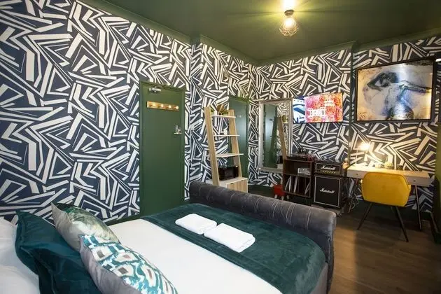 Rokxy Penthouse