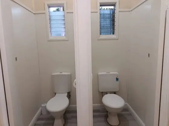 Economy Oda, 1 Büyük (Queen) Boy Yatak, Sigara İçilmez, Ortak Banyo