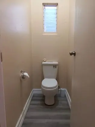 Economy Oda, 1 Büyük (Queen) Boy Yatak, Sigara İçilmez, Ortak Banyo