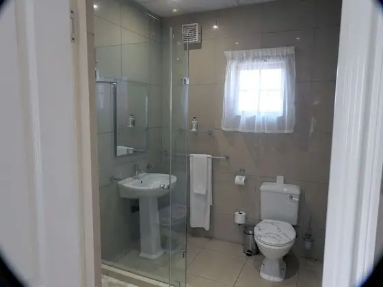 Business Tek Büyük veya İki Ayrı Yataklı Oda