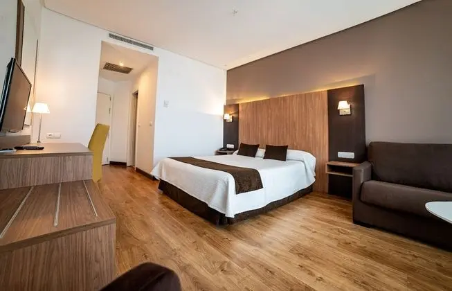 Standard Büyük Yataklı Tek Kişilik Oda, Balkon