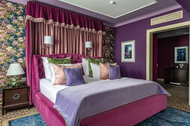 Junior Oda, 1 En Büyük (King) Boy Yatak