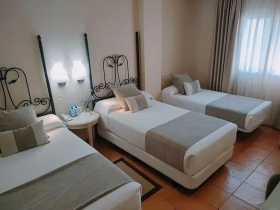 Üç Kişilik Oda (2 adults + 1 child)
