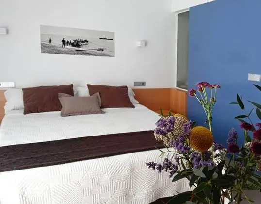 Comfort Tek Büyük veya İki Ayrı Yataklı Oda, Kısmi Deniz Manzaralı
