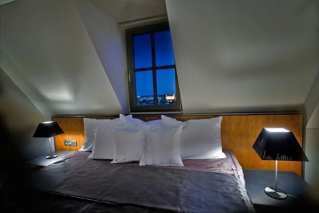 Family Üç Kişilik Oda