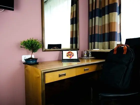 Tek Büyük veya İki Ayrı Yataklı Oda