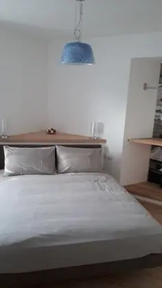 Basic Tek Büyük Yataklı Oda