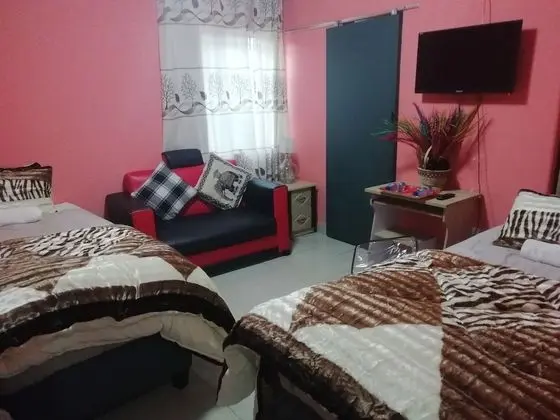 Tek Büyük veya İki Ayrı Yataklı Oda
