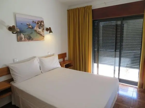 Superior Tek Büyük Yataklı Oda, Balkon, Bahçe Manzaralı