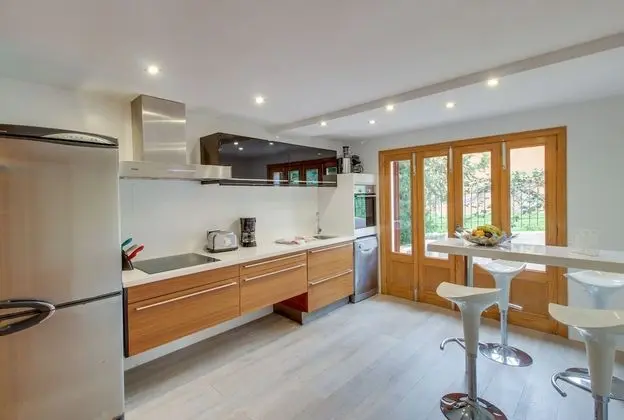 Villa, 5 Yatak Odası, Kişiye Özel Havuzlu, Deniz Manzaralı