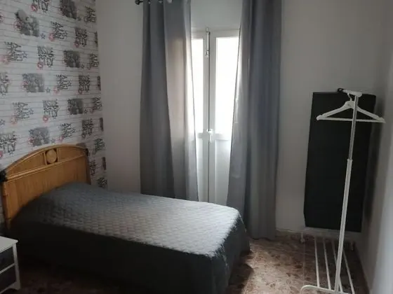 Tek Büyük Yataklı Oda, Ortak Banyo (Exterior)