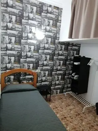 Tek Kişilik Oda, Ortak Banyo (Interior)