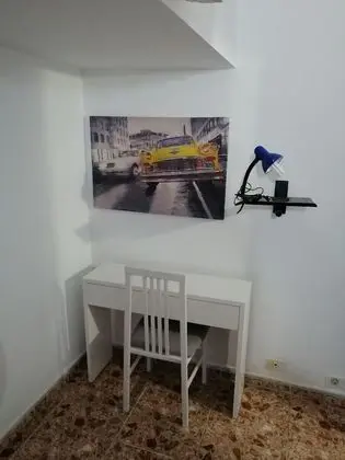 Tek Kişilik Oda, Ortak Banyo (Interior)