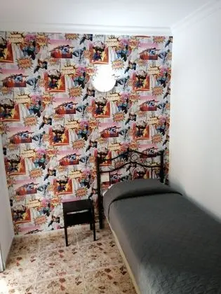 Tek Kişilik Oda, Ortak Banyo (Interior)