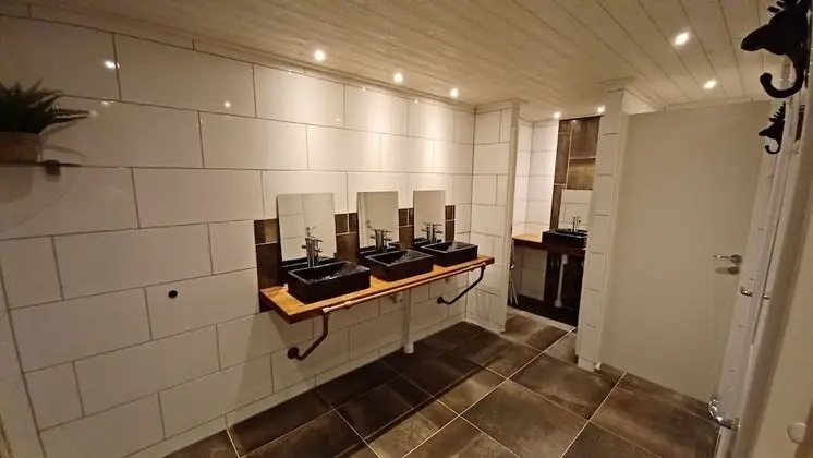 Standard Tek Büyük Yataklı Oda, 2 Tek Kişilik Yatak, Ortak Banyo, Göl Manzaralı