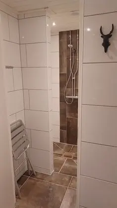 Standard Tek Büyük Yataklı Oda, 2 Tek Kişilik Yatak, Ortak Banyo, Göl Manzaralı