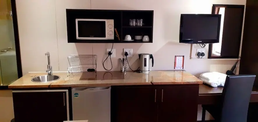 Standard Tek Büyük Yataklı Oda, 1 Çift Kişilik Yatak, Küçük Mutfak
