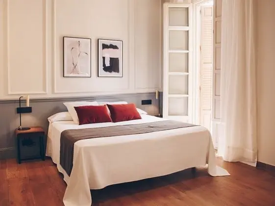 Tek Büyük Yataklı Oda (Habitación Doble 1 o 2 camas)
