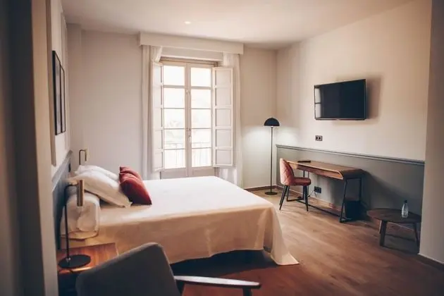 Tek Büyük Yataklı Oda (Habitación Doble 1 o 2 camas)