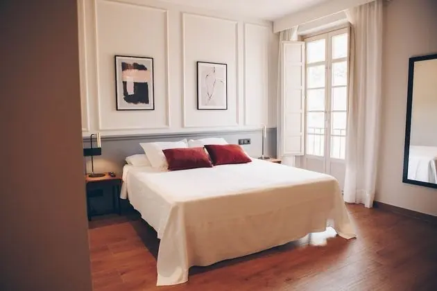 Tek Büyük Yataklı Oda (Habitación Doble 1 o 2 camas)