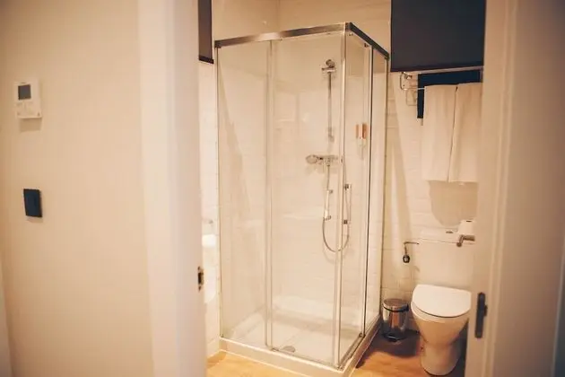 Tek Büyük Yataklı Oda (Habitación Doble 1 o 2 camas)