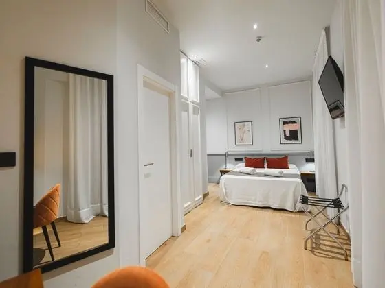 Tek Büyük Yataklı Oda (Habitación Doble 1 o 2 camas)