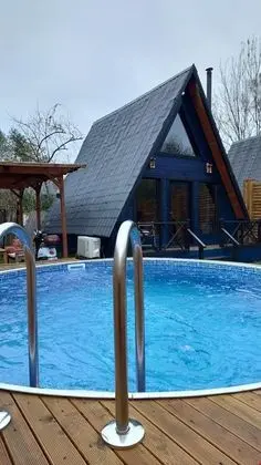 Blue Bungalov