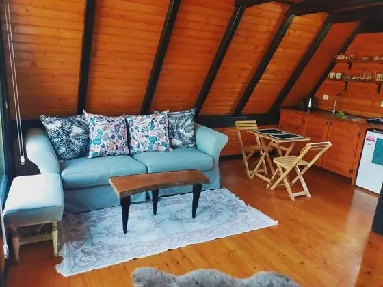Orange Bungalov