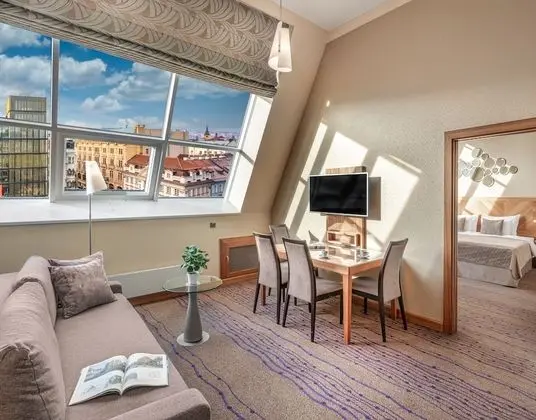 Deluxe Stüdyo Süit