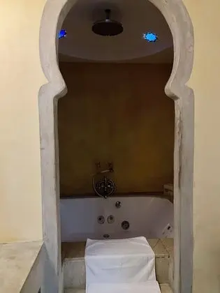 Romantic Oda, Jakuzi