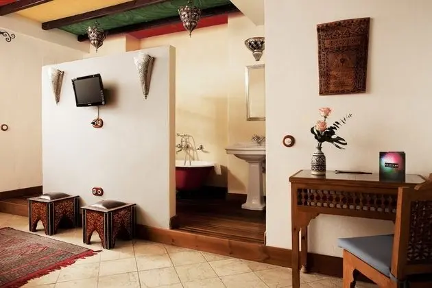 Romantic Tek Büyük Yataklı Oda