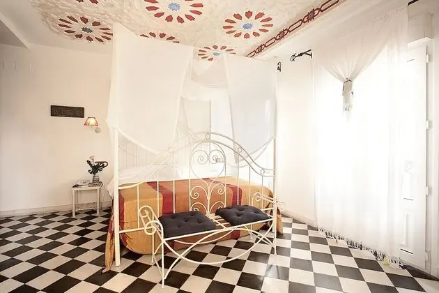 Romantic Tek Büyük Yataklı Oda