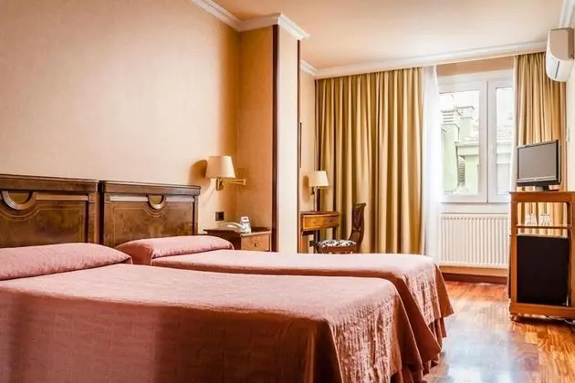 Standard İki Ayrı Yataklı Oda