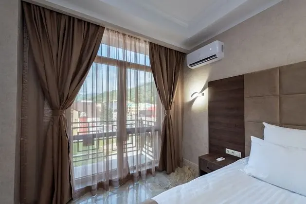Romantic Tek Büyük veya İki Ayrı Yataklı Oda