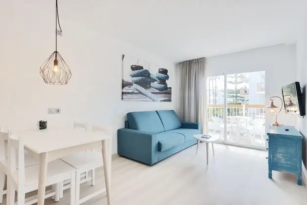 One Bedroom Apartment