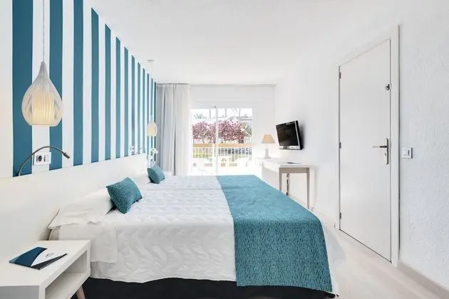 Tek Büyük Yataklı Oda, Balkon
