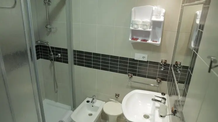 Standard Tek Büyük veya İki Ayrı Yataklı Oda, Deniz Manzaralı