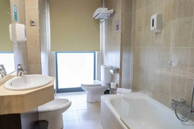 Premium Tek Büyük Yataklı Oda