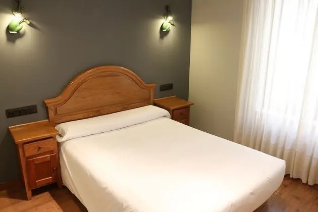 Standard Tek Büyük veya İki Ayrı Yataklı Oda, 1 Çift Kişilik veya 2 Tek Kişilik Yatak