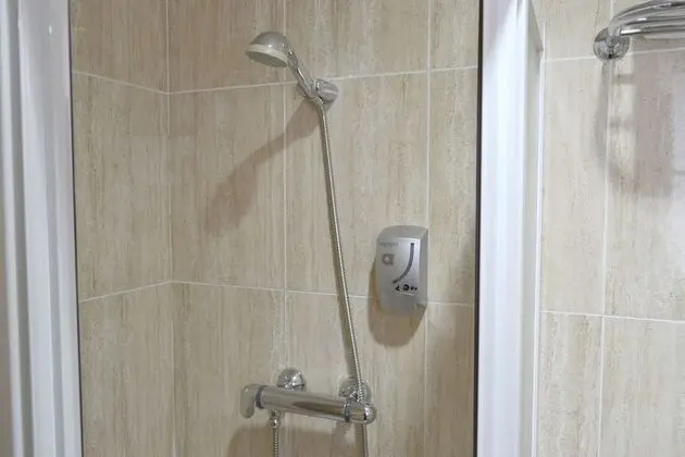 Economy Tek Büyük veya İki Ayrı Yataklı Oda